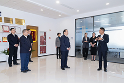 龚正市长走访服务威九国际V9国际等重点企业，真心实意为企解忧、助企增利、促企开展